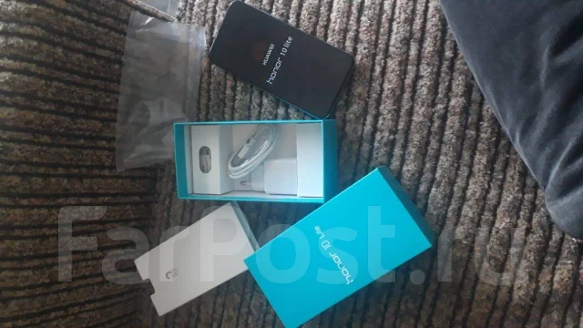 Honor 10 Lite. �����, �����, �����, 3G, 4G LTE, Dual-SIM, ����������, NFC ����