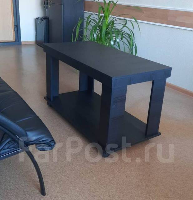 Журнальный столик для офиса! Цвет: Black! На колесиках! Длина 100 см ...