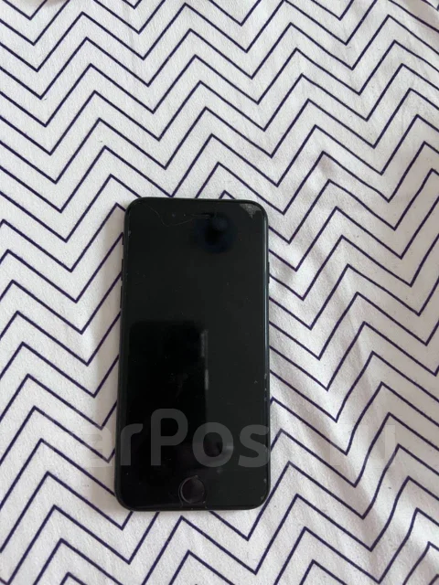 Apple iPhone SE 2020. �/�, ������ ����