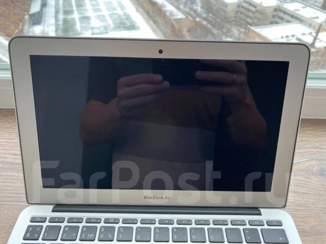 Apple MacBook Air 11. 11", 1,7����, ��� 4 ��, ���� 64���, WiFi: 1, Bluetooth: 1 ����