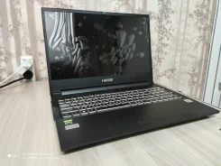 Hasee. 15.6", 2,3����, ��� 8 ��, ���� 128���, WiFi: 1, Bluetooth: 1 ����