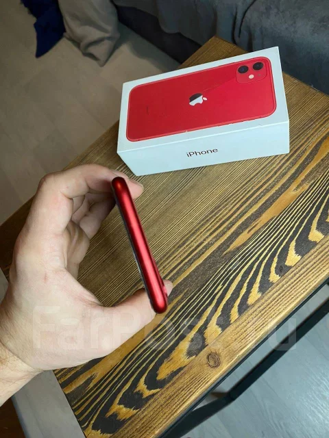 Apple iPhone 11. �/�, �������, 4G LTE, NFC ����