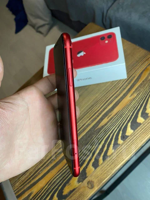 Apple iPhone 11. �/�, �������, 4G LTE, NFC ����