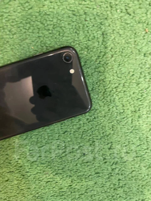 Apple iPhone 8. �/�, ������, 3G, 4G LTE, 5G, ����������, NFC ����