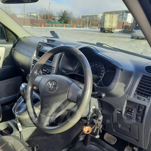 Toyota Rush. �������, 4wd, 1.5 (109��.�.), ������, 155 000����. �� ����