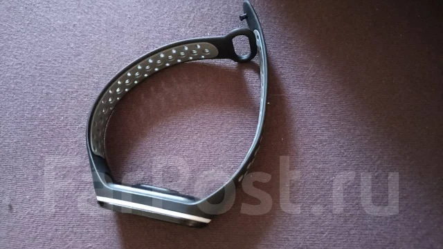 Xiaomi Mi Band 4 ����
