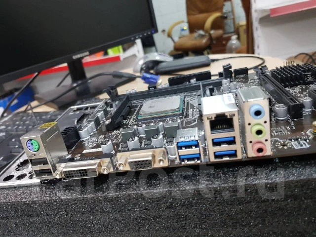 AMD A320M ����
