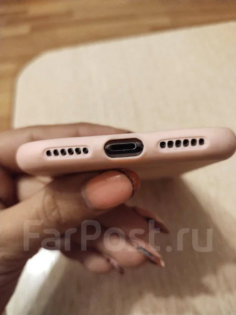Apple iPhone X. �/�, ������, 4G LTE, NFC ����