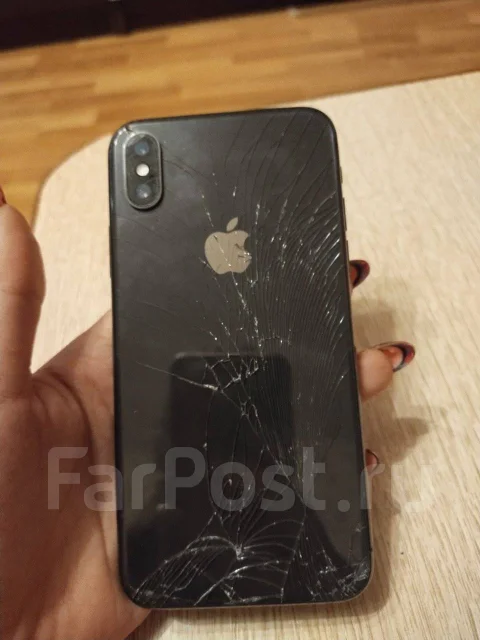 Apple iPhone X. �/�, ������, 4G LTE, NFC ����