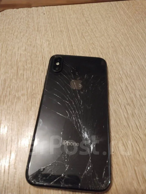 Apple iPhone X. �/�, ������, 4G LTE, NFC ����