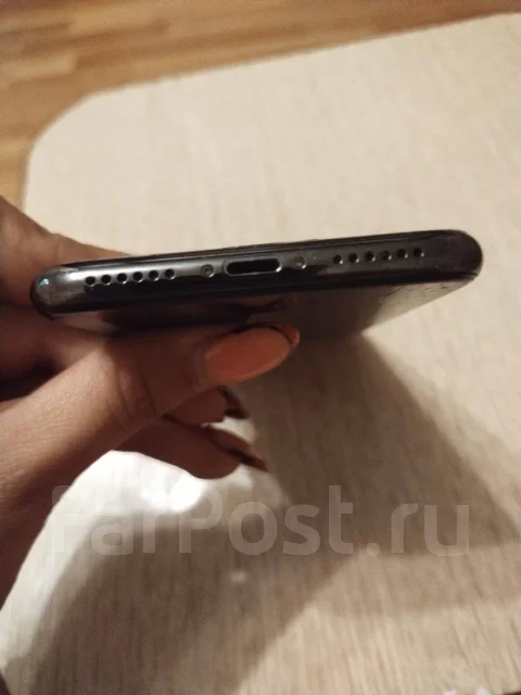 Apple iPhone X. �/�, ������, 4G LTE, NFC ����