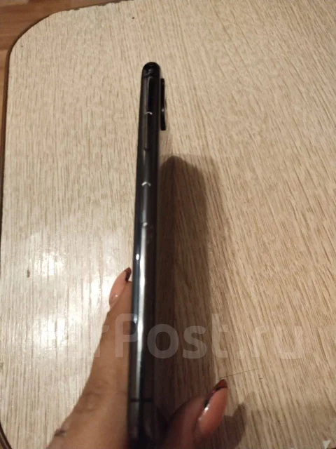 Apple iPhone X. �/�, ������, 4G LTE, NFC ����