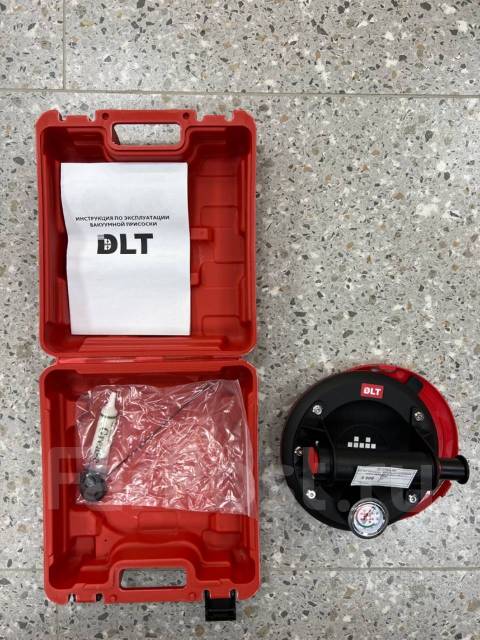 Вакуумная присоска DLT P611 для рельефной плитки оснащена монометром ...