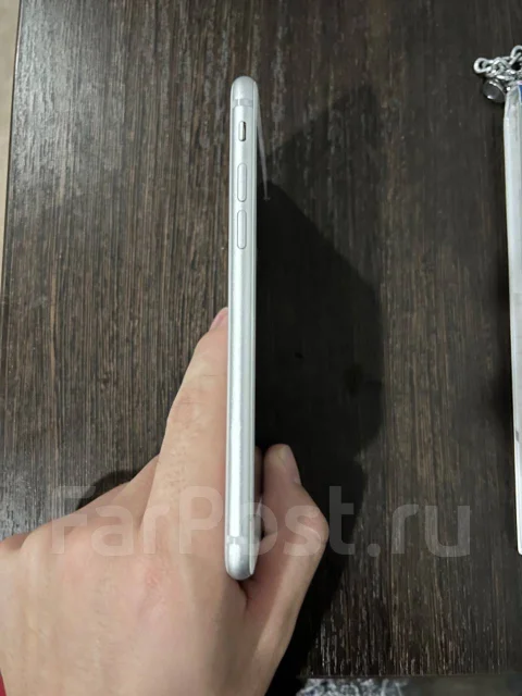 Apple iPhone 8. �/�, �����, 4G LTE ����
