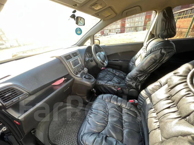 Toyota Ractis. ��������, ��������, 1.5 (109��.�.), ������, 150 000����. �� ����
