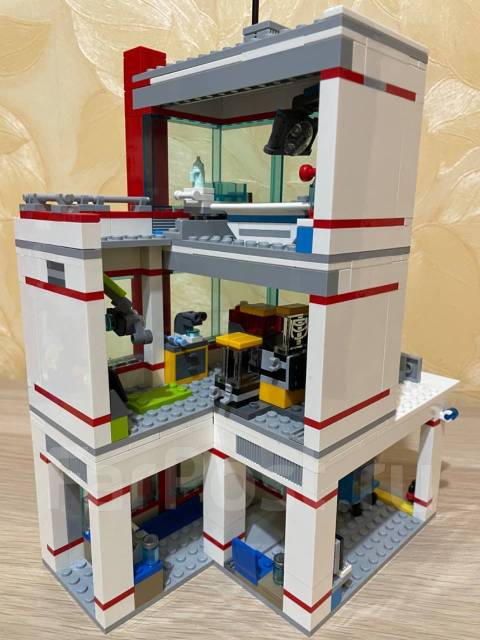 Lego больница - Игрушки во Владивостоке
