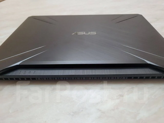 Asus TUF Gaming FX505. 15.6", 3,1����, ��� 8 ��, ���� 512���, WiFi: 1, Bluetooth: 1, ����������� �� 6��. ����