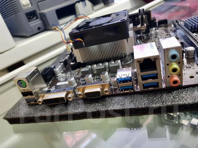 AMD A320M ����