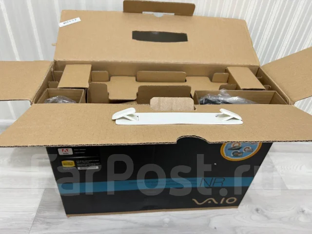 Sony VAIO VGN-NR31ZR. 15.4", ��� 4 ��, WiFi: 1 ����