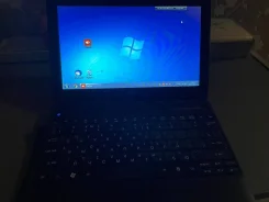 Acer. 10.1", 1,6����, ��� 2048 ��, ���� 250���, WiFi: 1, Bluetooth: 1, ����������� �� 2��. ����