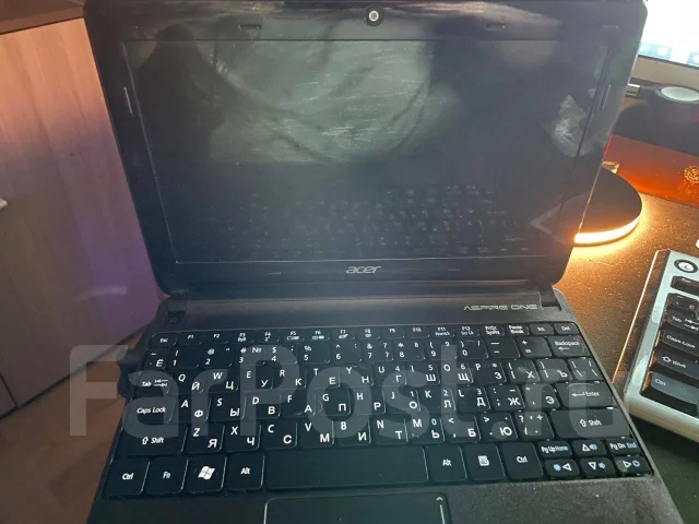 Acer. 10.1", 1,6����, ��� 2048 ��, ���� 250���, WiFi: 1, Bluetooth: 1, ����������� �� 2��. ����