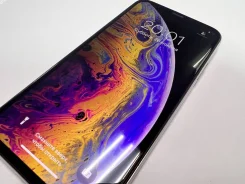 Apple iPhone Xs. �/�, �����, 3G, 4G LTE, NFC ����