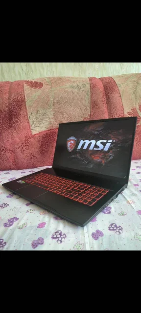 MSI GF75 Thin 10SCXR. 17.3", 144����, ��� 8 ��, ���� 256���, WiFi: 1, Bluetooth: 1, ����������� �� 8��. ����