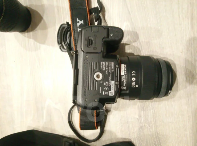 Sony Alpha SLT-A37 ����
