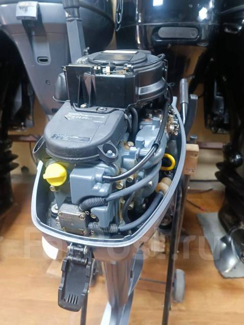 Продам лодочный мотор Yamaha 8 4х тактный. Без пробега по России ...