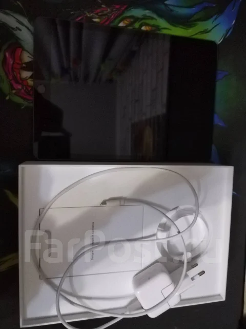 Apple iPad. 10.2 ������ ����