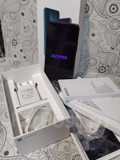 Honor 20 Pro. �/�, ����������, 3G, 4G LTE, 5G, Dual-SIM, NFC ����