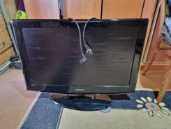 Samsung LE32R81B. LCD (��) ����