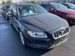 Volvo V70 ����