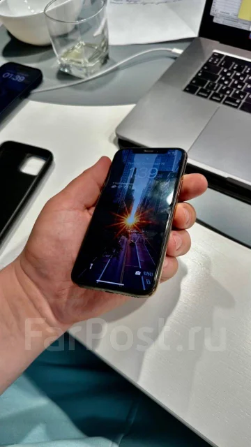 Apple iPhone 11 Pro. �/�, �������, 4G LTE, Dual-SIM, NFC ����