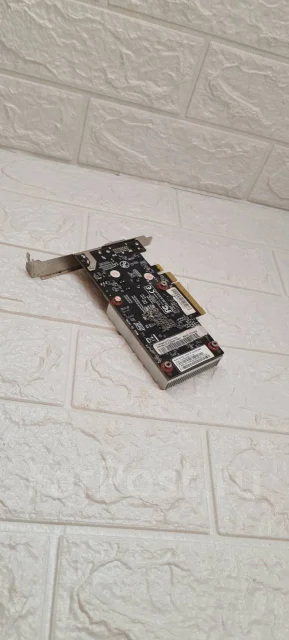 GeForce GT 1030 ����