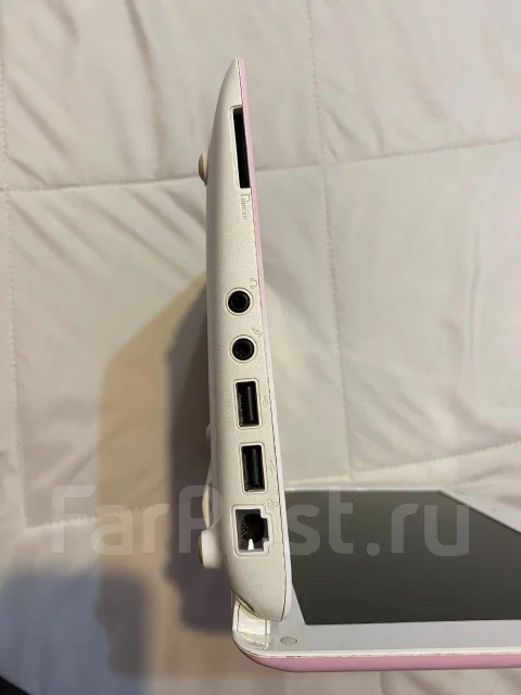 Asus Eee PC 1005HA. 11", ��� 2048 ��, ���� 160���, WiFi: 1, Bluetooth: 1, ����������� �� 1��. ����