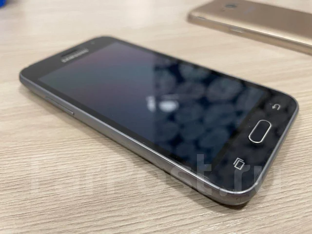 Samsung Galaxy J1 2016. �/�, �������, ������ ����