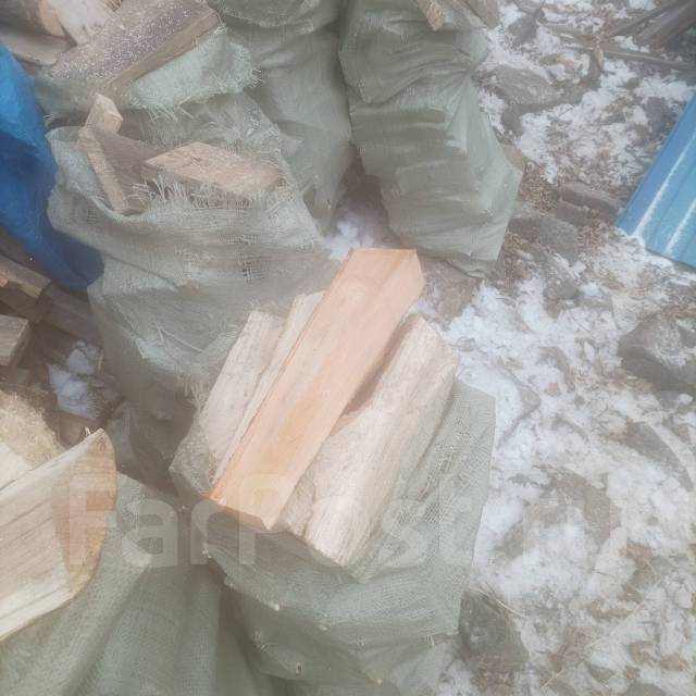 Продам дрова, в наличии. Цена: 300₽ во Владивостоке