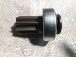 ������� �� ������� SR18, SR20 233122J200 ����