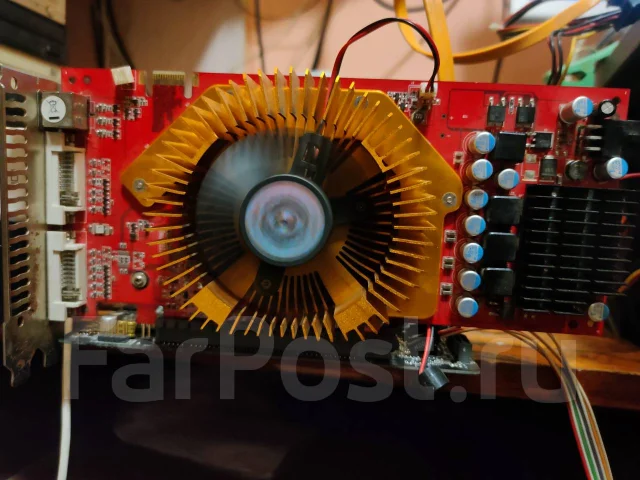 GeForce 9800 GT ����