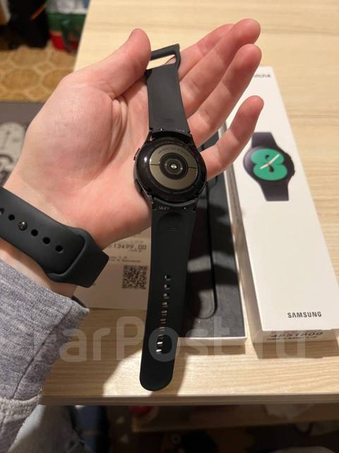 Samsung Galaxy watch 4 40 mm - Умные часы и фитнес-браслеты во Владивостоке