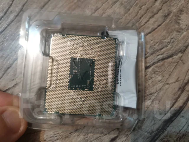 Intel Xeon E5-2666 v3 ����