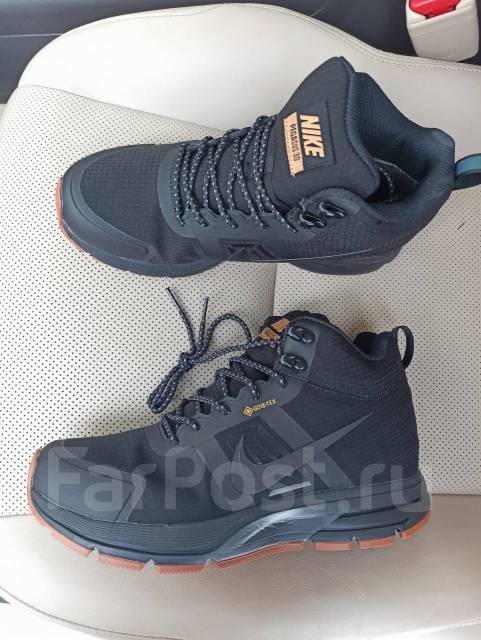 Nike composite shop toe boots