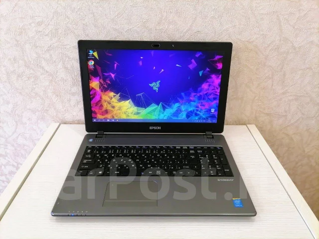 Epson. 15.6", 2,5����, ��� 4 ��, ���� 128���, WiFi: 1, Bluetooth: 1, ����������� �� 4��. ��� ����� �� ������� ����