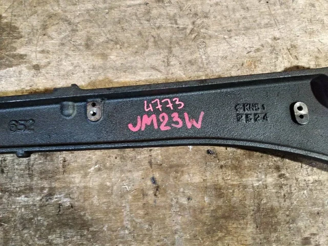 ����� ������� ����� Suzuki Jimny JB23W 46200-81A10 ����