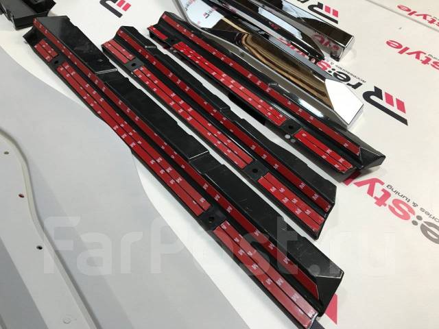 Накладки на двери Toyota Rav4 (XA50) с 2020+г Modellista Под покраску ...