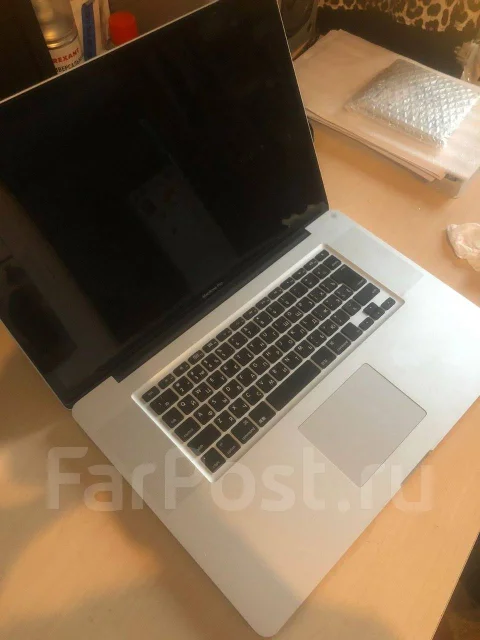 Apple MacBook Pro 17. 17.3", 2,2����, ��� 8 ��, WiFi: 1 ����