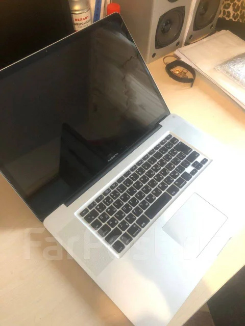 Apple MacBook Pro 17. 17.3", 2,2����, ��� 8 ��, WiFi: 1 ����