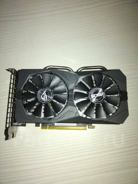 Radeon RX 560 ����