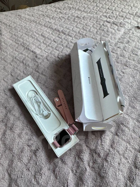 Apple Watch Series 7. IP67 ����